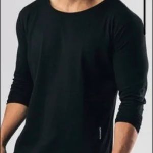 Alphalete long sleeve black t shits